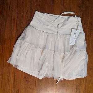 NWT POPFLEX | Pirouette Skort | White